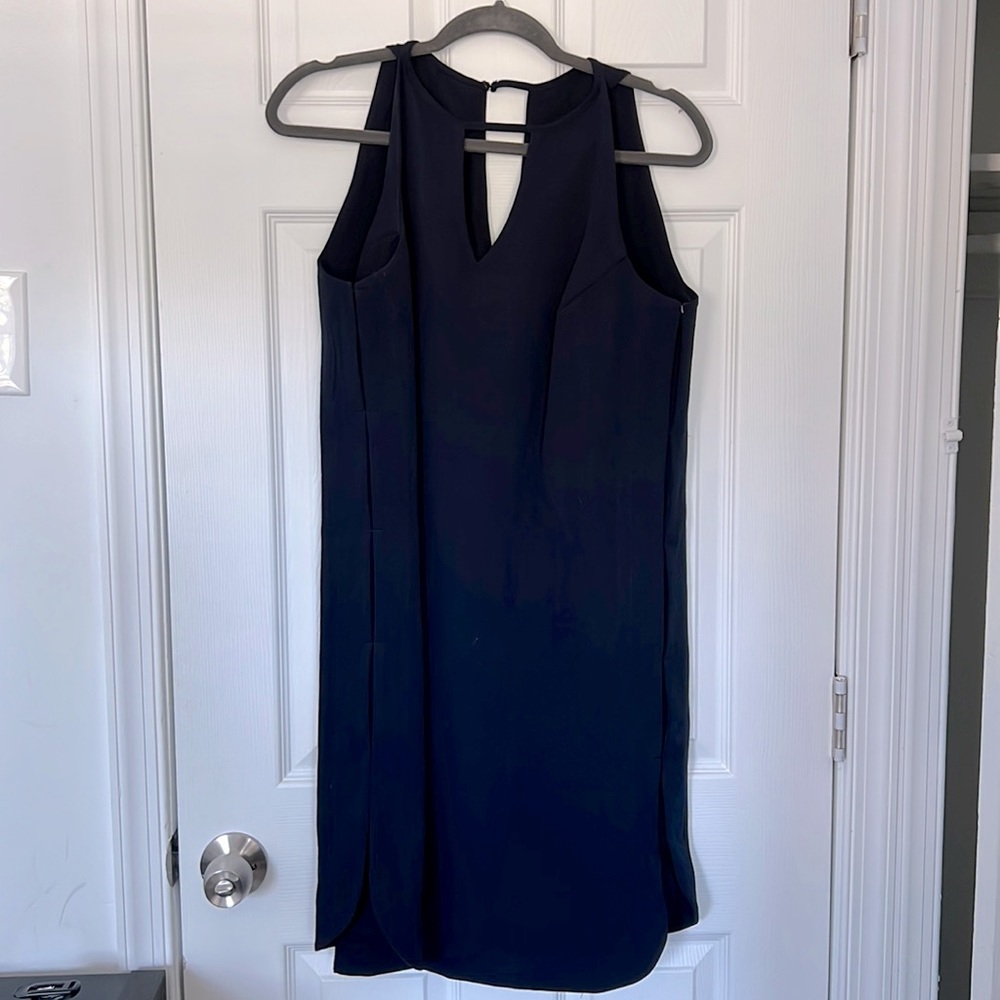 Beautiful navy blue dress !